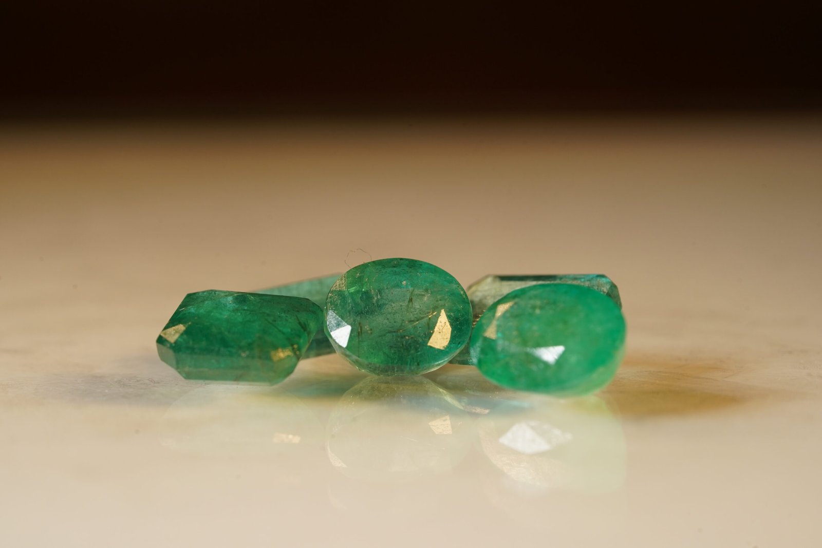 Emerald Brazilian (Panna)-7.2 Carat - Image 2