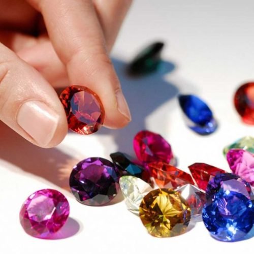 burclarin-dogal-taslari-ozellikleri-800x533